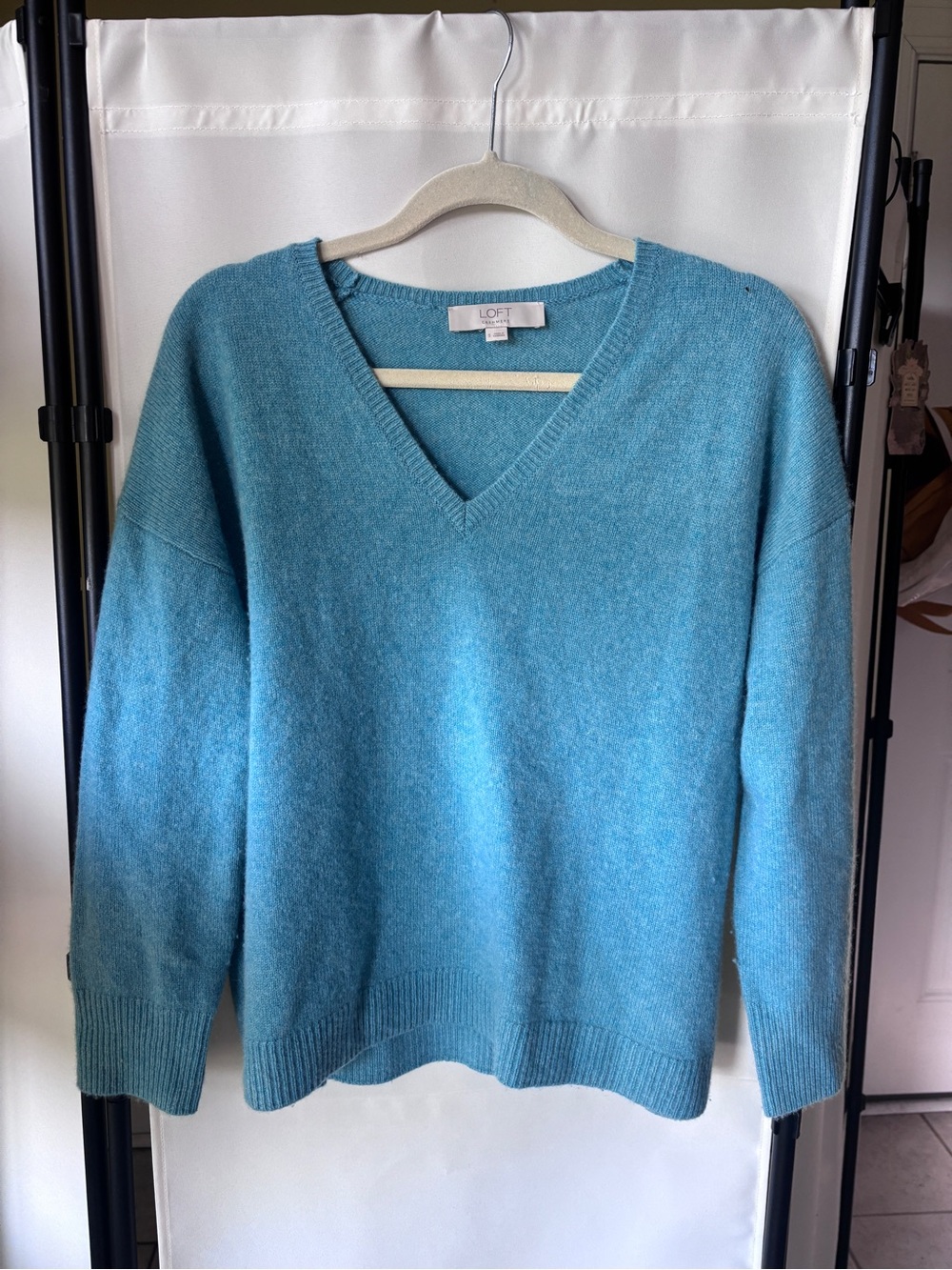 LOFT 100% Cashmere Women's Teal V-Neck Sweater